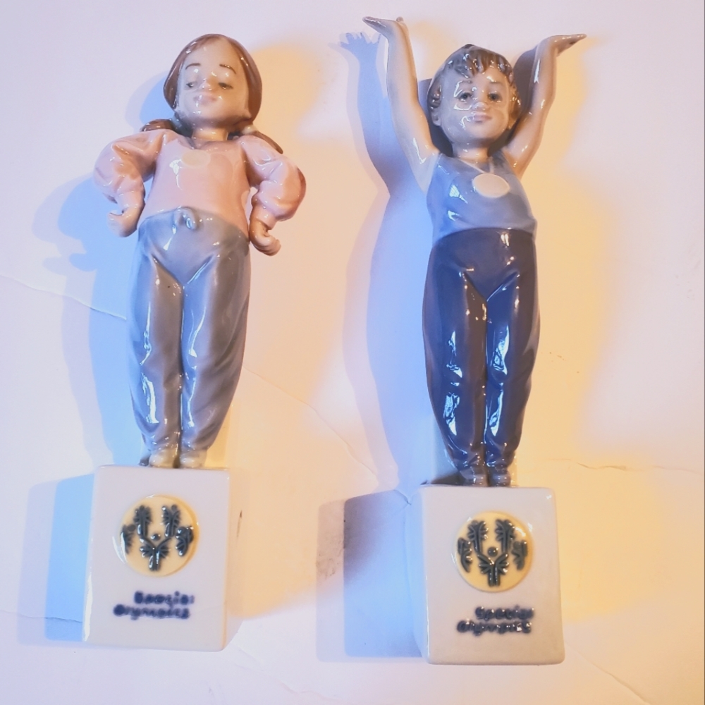 Llardro Porcelain Special Olympics Kids on Podium